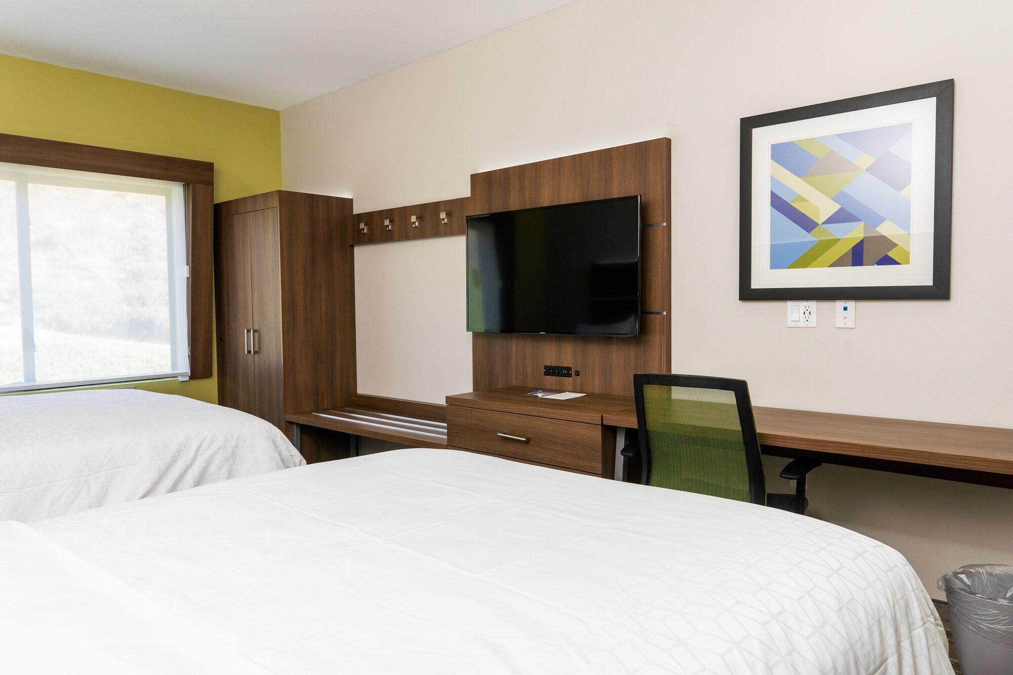 Holiday Inn Express & Suites - Lake Forest, An Ihg Hotel Ngoại thất bức ảnh